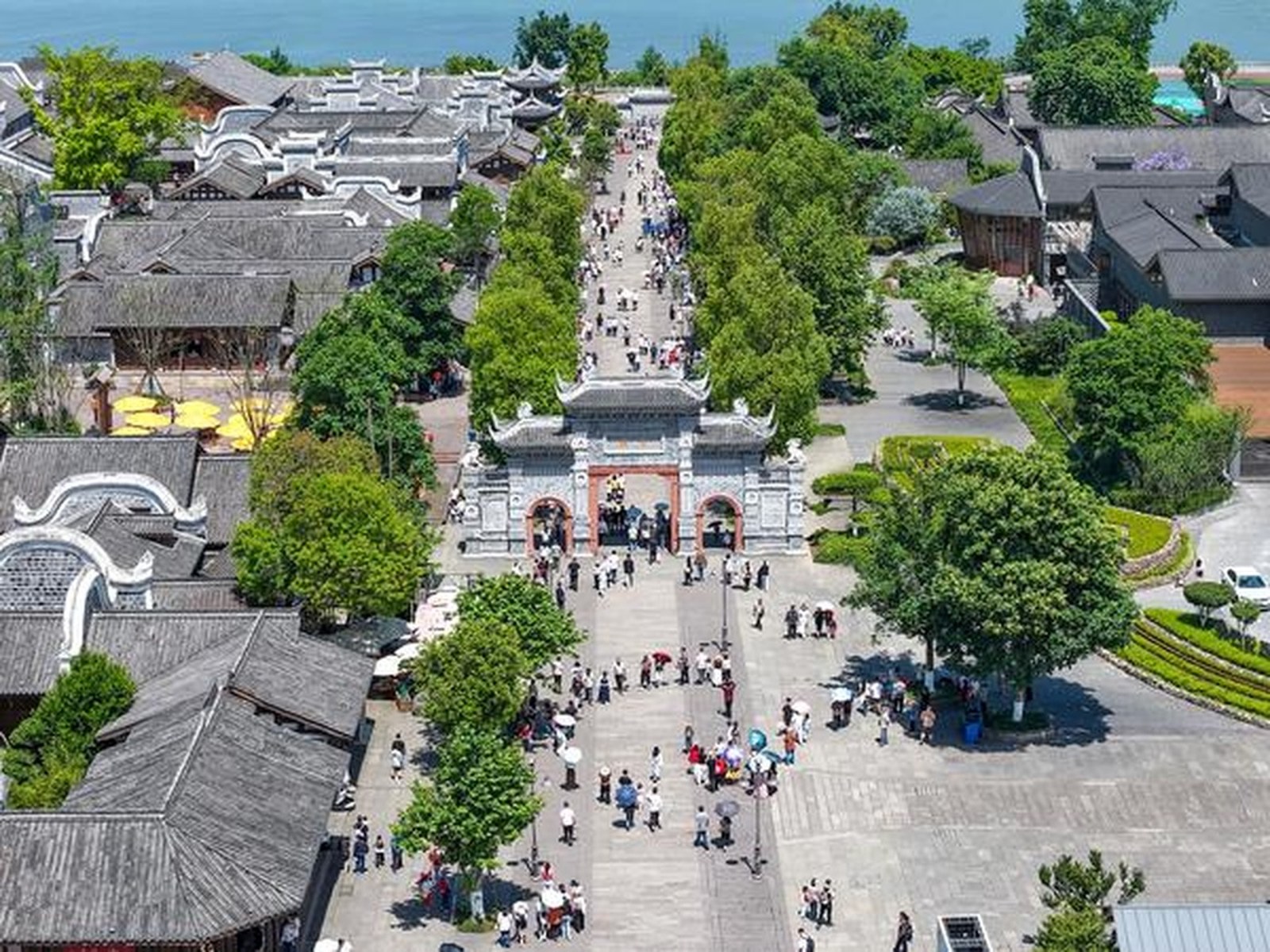 李庄古镇国庆假期游人如织